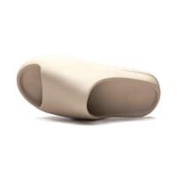 أديداس ييزي سلايد شبشب بلون بيور