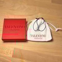 سوار فالنتينو جارافاني خيط اخضر