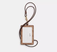 اي دي هولدر باللون التان من كوتش