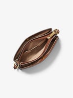 حقيبة سجنتشر باللون البني من مايكل كورس