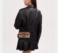 كروس بدي صغير من كوتش