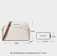 كروس بدي من مايكل كورس باللون الكريمي و البني