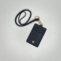 اي دي هولدر باللون الكحلي من توري بورش