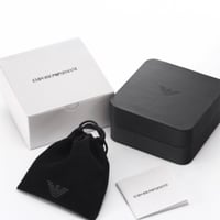 عقد من امبورلو ارماني