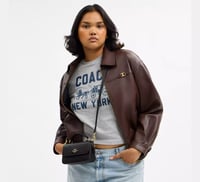 كروس بدي من كوتش باللون الاسود