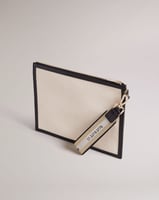 باوتش باللون الابيض من تيد بيكر