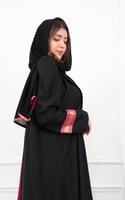 عباية كريب اسود مع تفتة فوشي