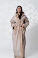 فروة شتوية بيج بتدخيلات جاكار من الاسفل والكم