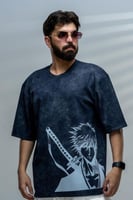 تيشرت كحلي بتصميم شخصية إيتشيغو كوروساكي