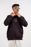 هودي أبيض بتصميم شخصية ليفاي أكرمان