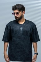 تيشرت أسود بتصميم شخصية ساتورو غوجو