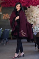 وشاح الأناقة بني