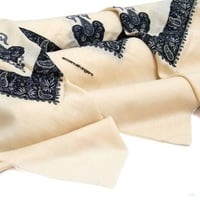 شال شتوي ايمانويل انقارو