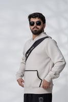 بلوفر شتوي أسود مع بيج شبابي