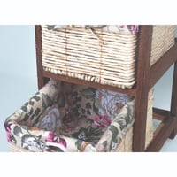 ثلاث أدراج خشبي