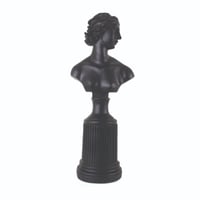 مجسم روماني اسود بقاعدة