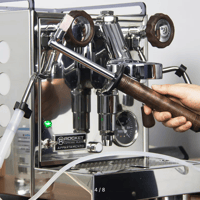 فرشاة تنظيف بالبخار لمكائن الاسبريسو