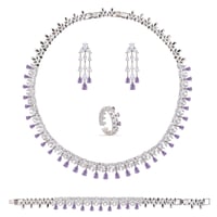 لون فضي مزين باللون الموف