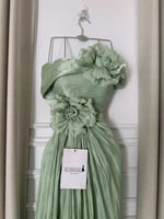 فستان ناعم اوف شولدر بوردات لون اخضر باستيل