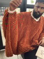 بطانية بفتحة رقبة وأكمام 130*150 بخيوط بوفي