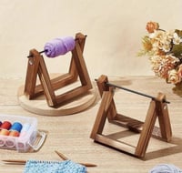 حامل خيوط خشبي دوار لأعمال الكروشيه والتريكو