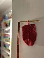 مكرمية ورق شجر "زينة جدارية" + تعليقة اخرى مجانية