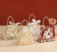 توزيعات للكبار جاهزة ومعبئة "5 حبات" لون اصفر