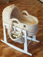 سرير مواليد كروشيه بسقف كامل