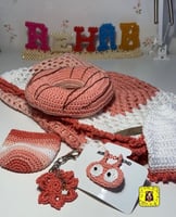 طقم كروشيه للبيبي مكون من ( مفرش - خدادية - بيت رض...