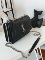 شنطة سان لوران جلد اسود