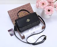 شنطة كوتش اسود صغيرة