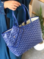 شنطة جويارد لون ازرق كبير