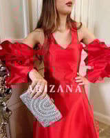 فستان لون احمر ناري