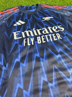 تيشيرت ارسنال الثالث فئة اللاعبين 2025/26