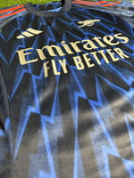 تيشيرت ارسنال الثالث فئة اللاعبين 2025/26