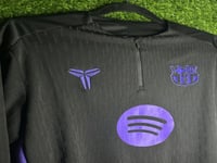 ترنك تمرين برشلونة الاسود 26/25