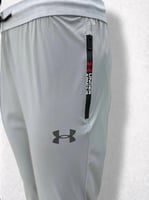 سروال أندر ارمور رصاصي