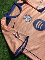 طقم برشلونة الثالث فئة الجمهور 2026