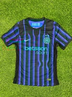 تيشيرت إنتر ميلان الأساسي (2026/2025) – فئة اللاعب...