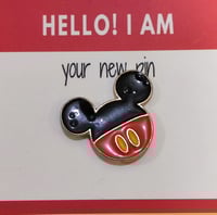 دبوس ميكي ماوس