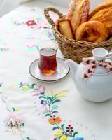 3684 مفرش انتيك مطرز طريق الزهور