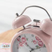 3531 ساعة ريترو ميني LUCY مع إضاءة من إزابيل روز