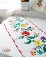 3682 مفرش انتيك مطرز بهجة الزهور