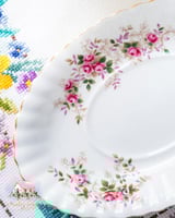 3678 كريمر مع صحن انتيك من رويال البرت Royal Alber...