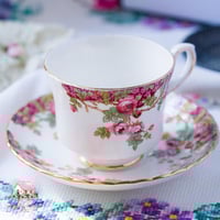 3519 كوب مع صحن انتيك من رويال ستافورد Royal Staff...