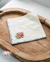 3694 مفرش انتيك مطرز الزهرة الأنيقة