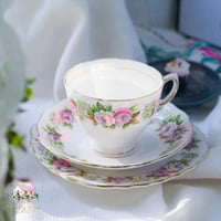 3526 كوب مع صحنين انتيك من كولكلوڤ Colclough (رقم...