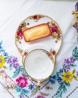 3662 كوب مع صحن انتيك من رويال البرت