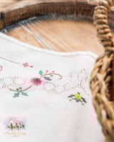 3672 مفرش أنتيك بتطريز تقليدي ملوّن