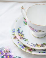 3658 كوب مع صحنين انتيك من كول بورت ورويال ستاندرد